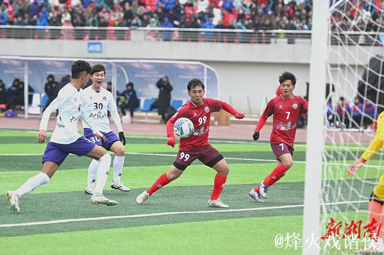 CMG群众足球邀请赛：湛江队以2-0击败呼和浩特队