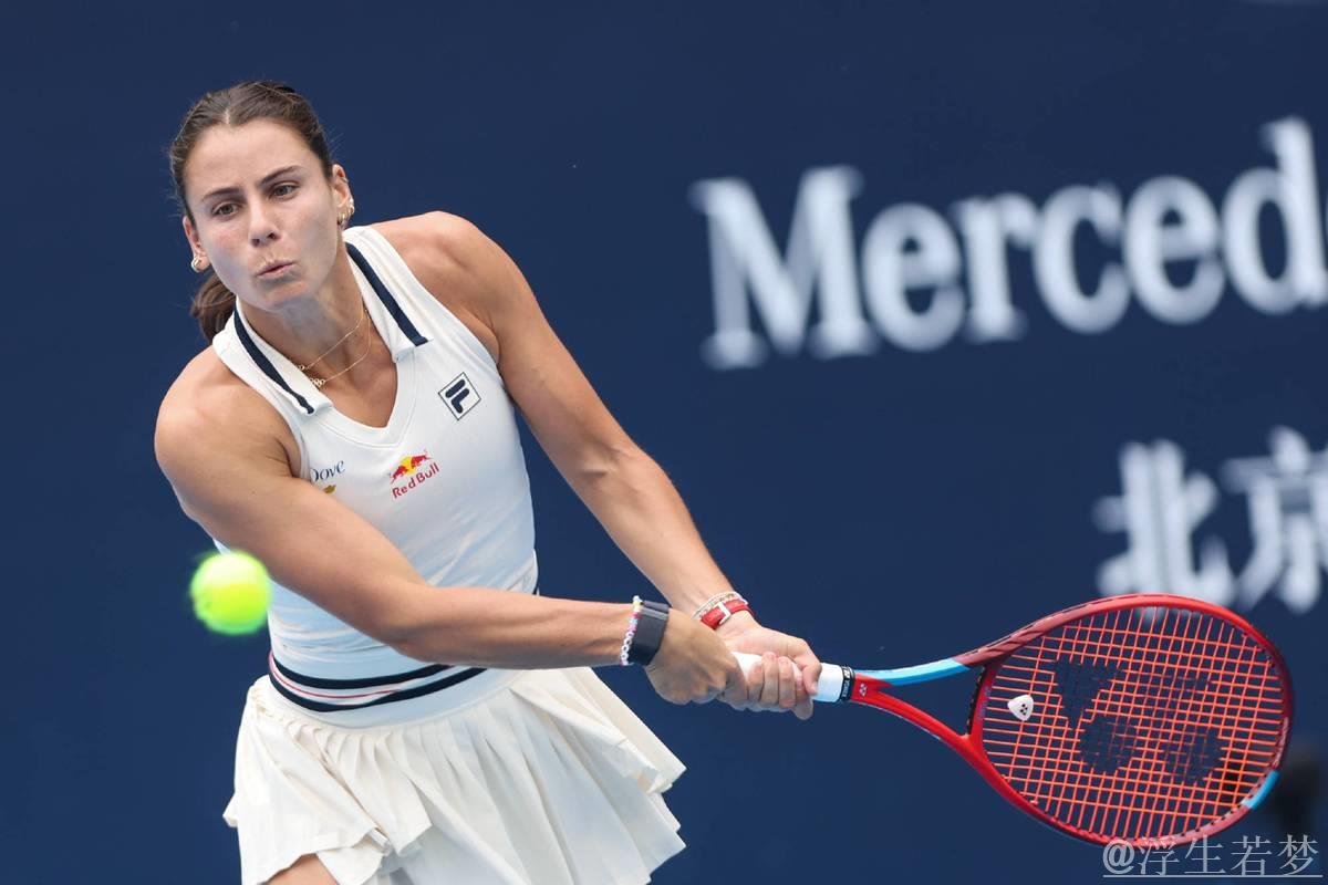 力克玛雅 纳瓦罗惊险挺进八强