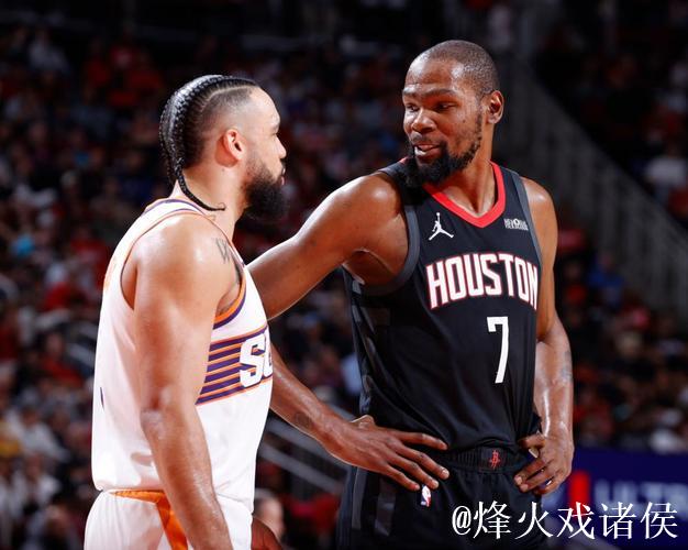 杜兰特26+10关键三分定胜局 火箭主场惊险击败太阳 杜兰特26+10关键三分定胜局 火箭主场惊险击败太阳